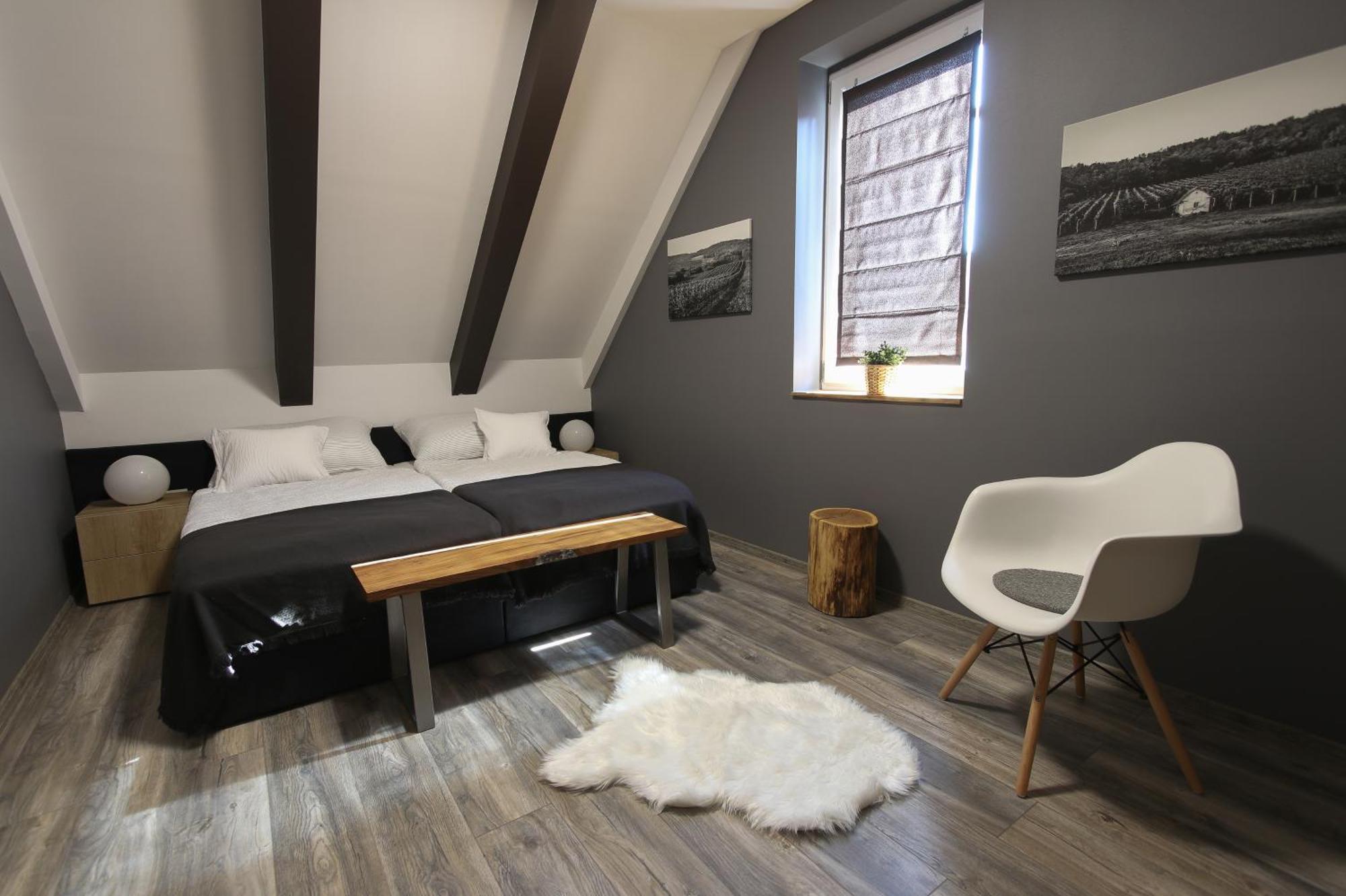 Kerekhegy Vendeghaz Apartment Szekszard